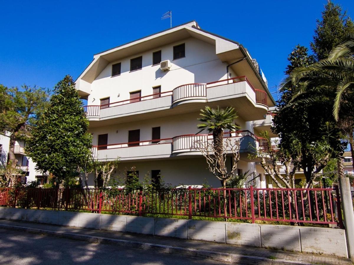Apartment Magnolia By Interhome Porto d'Ascoli Exterior foto